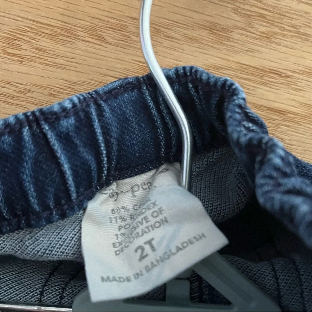 2T Jeans - Picture 2 of 2